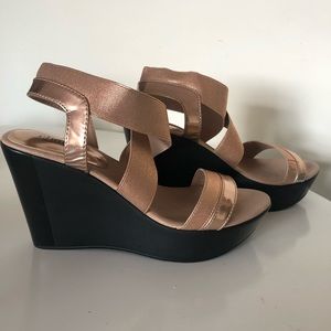 Charles David Pat Wedge Sandal- rose gold size 8.5